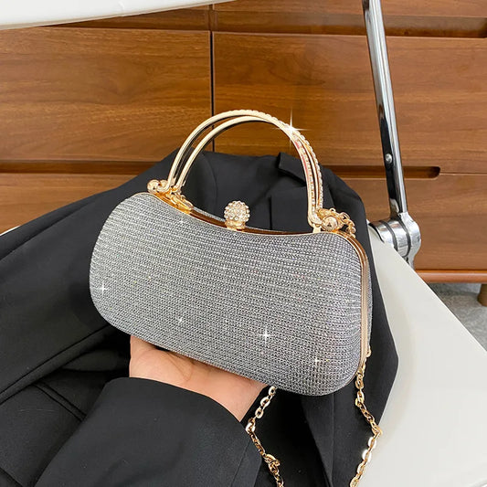 Leuke kleine PVC -schouderkruistassen voor vrouwen 2023 Hit luxe feestavond handtassen en portemonnees vrouwelijke reiskoppeling