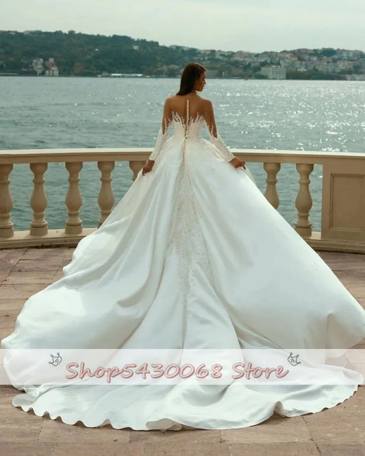 Гламурні передні розбиті весільні сукні Перлині Аплікації Весільна сукня на замовлення Кошту