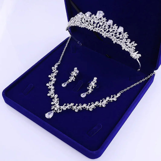 Itacazzo Bridal Headwar Set Crown ketting oorbellen vier delige mode tiara's geschikt voor bruilofts- en verjaardagsfeestjes voor vrouwen