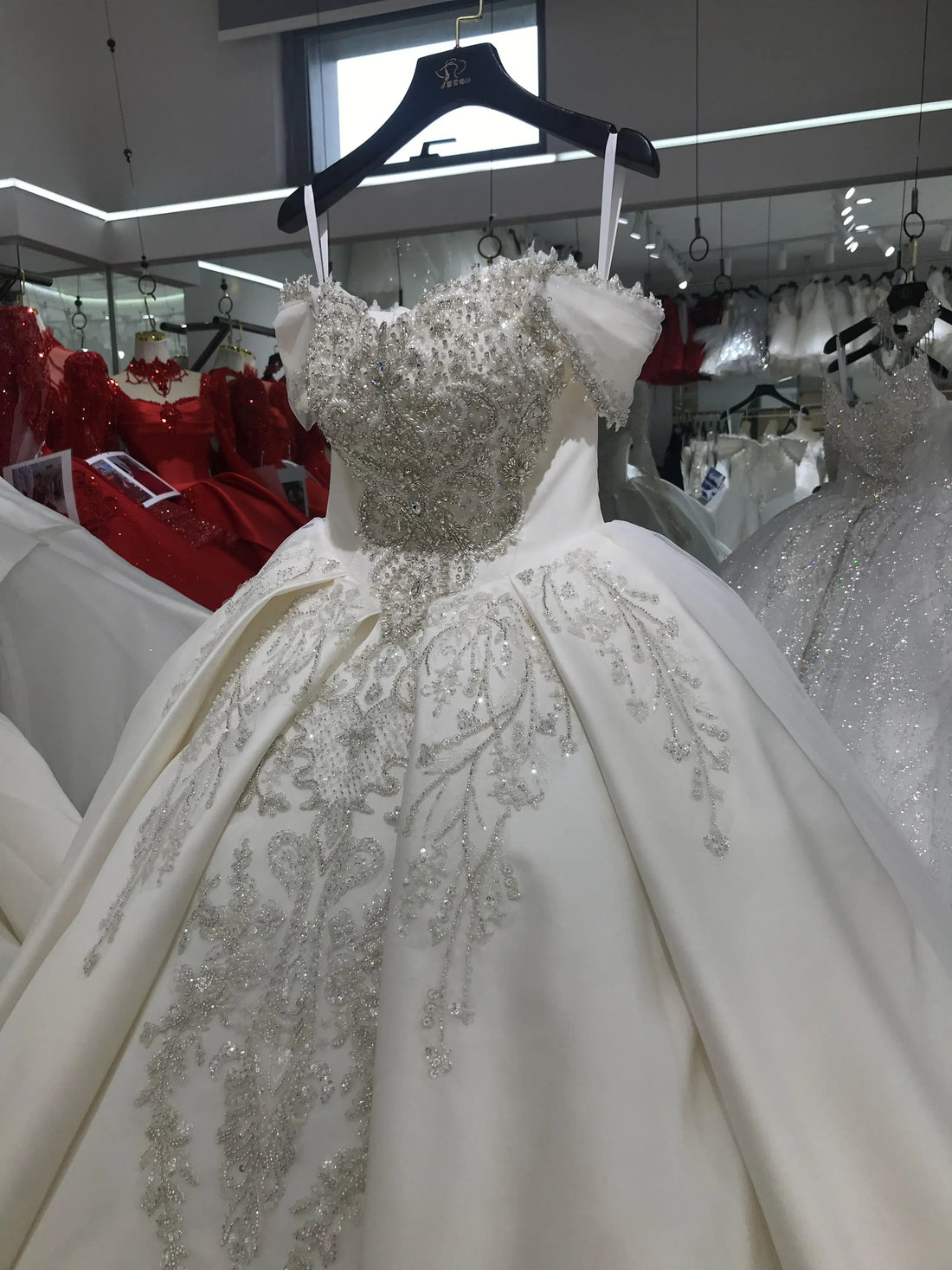 Kisswhite Xlove Collection Customized Satin off The Shoulder Lace Ball Gown Satin Elegant Bridal Wedding Dress