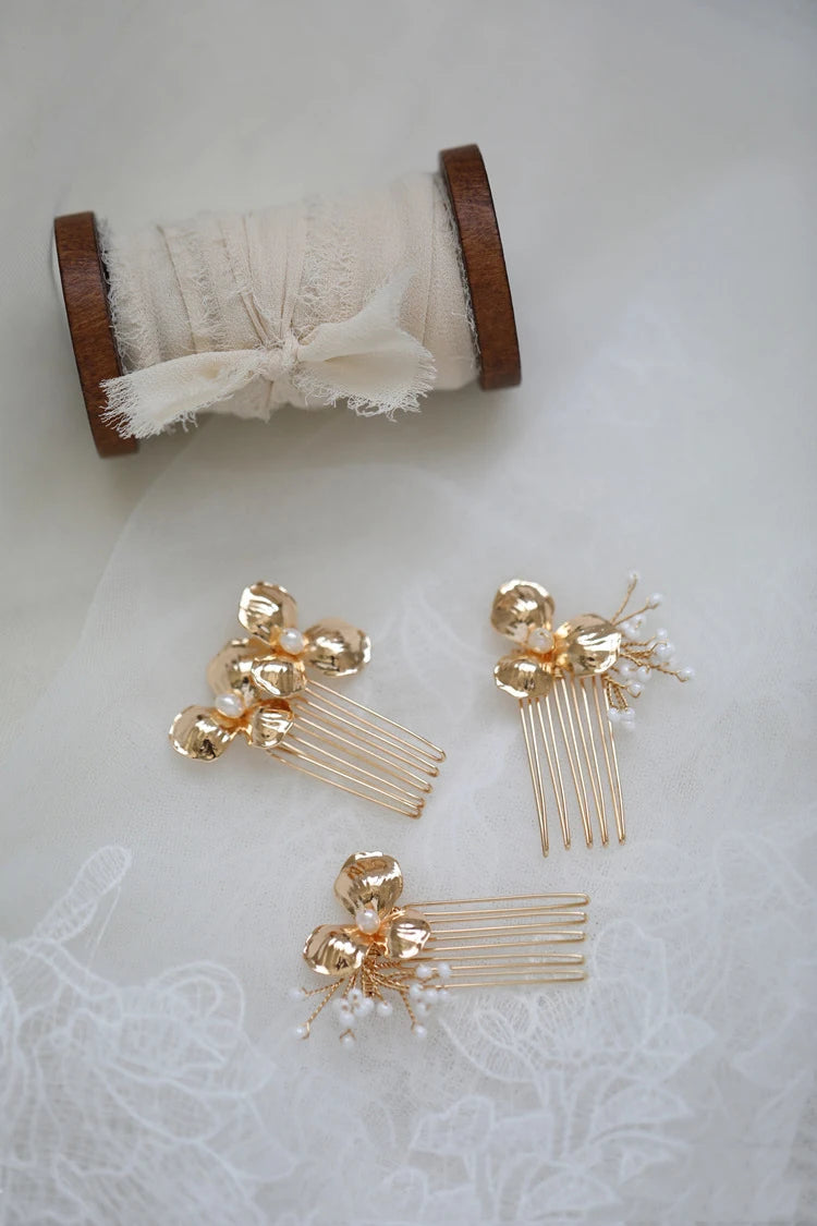 Bridal Jewelry Flower Head Pieces Pearl Hair Comb Pin Clip Vintage Gold Color Brides Bridesmaids Hairpin Wedding Accessories