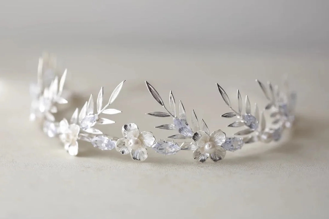 Bridal Hair Jewelry Pearl Crystal Tiara Headband Leaf Flower Headpiece For Brides Silver Color Headdress Wedding Accessories