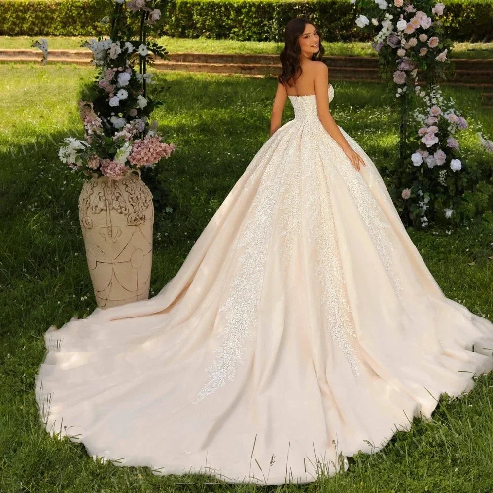 Customized Ball Gown Princess Wedding Dresses Removable Jacket Sweetheart Lace Appliques Bride Dresses Vestido de noiva
