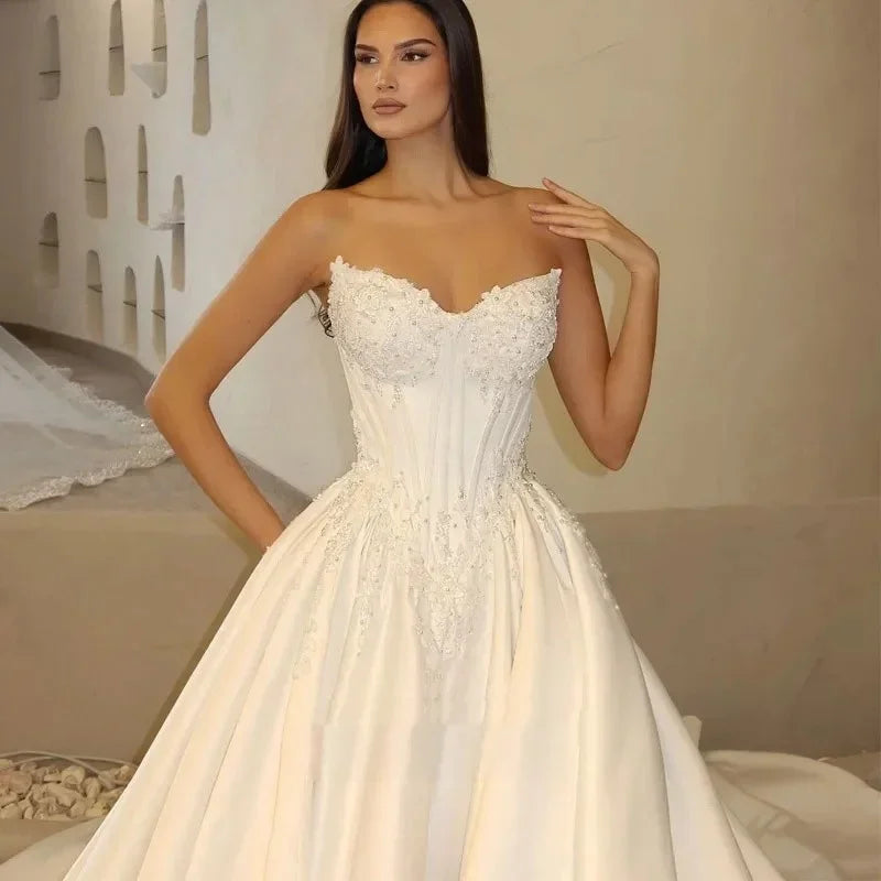 Customized Elegant Lace Applique Princess Wedding Dresses Pearls Women Bride Dresses Satin Ball Gown vestidos de novia