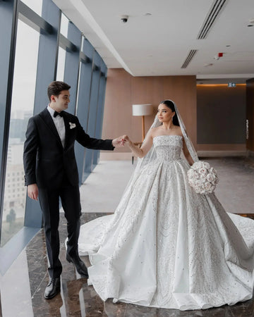 Customized Exquisite Beaded Pearls Ball Gown Wedding Dress Sequined Appliques Bridal Gowns Strapless Sleeveless vestido de novia