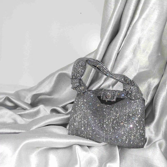 Сумочки для жінок сріблясті чорні стразні вечірні сумки невеликі клатчі сумки новий мішок - основна мода Femme Fashion Mini Sacs розкішні сумки