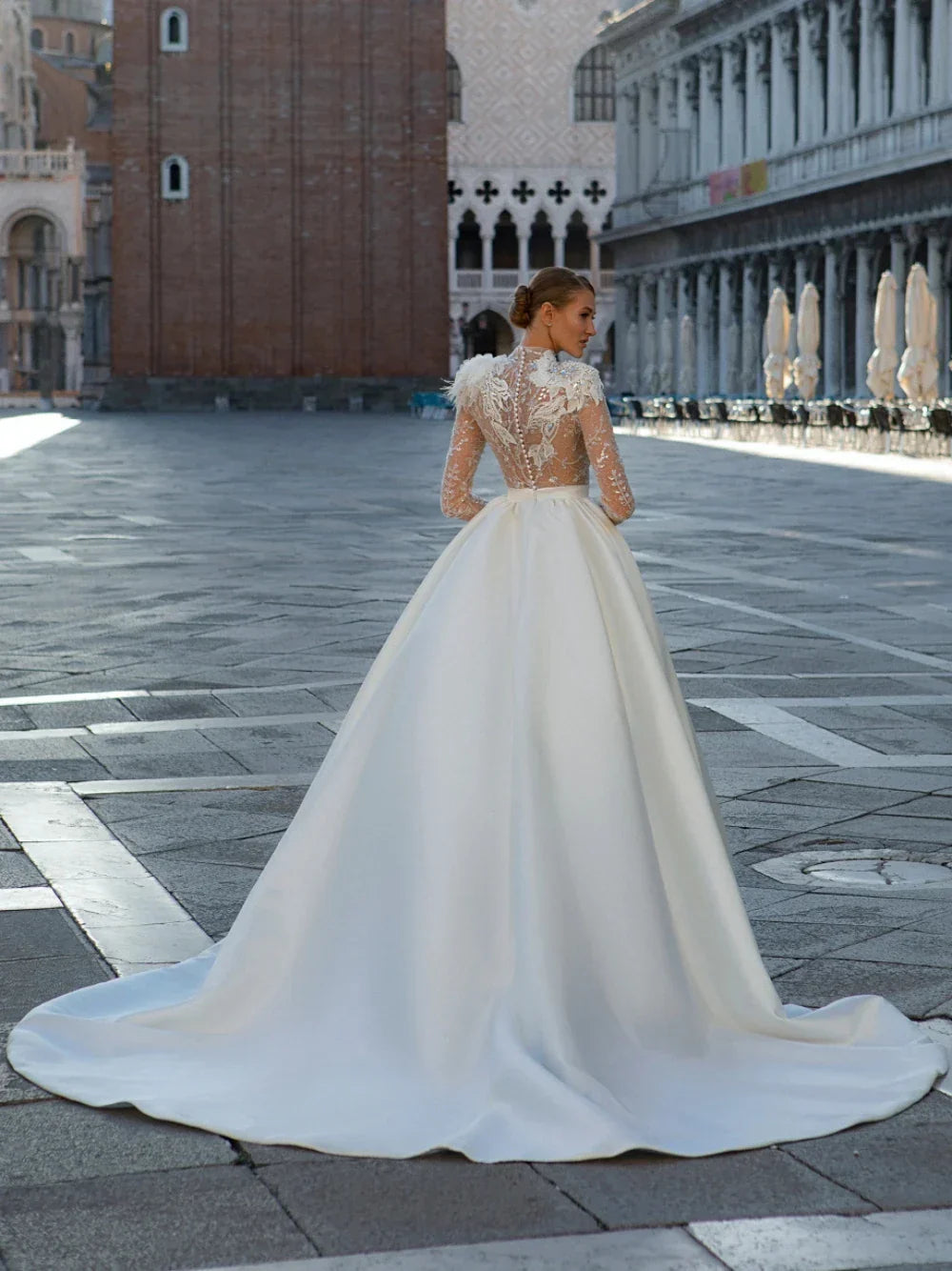 Modest High Collar Wedding Dress Sparkly Sequins Beads Bride Robe Elegant A-line Appiliques Long Bridal Gown Robe De Mariée