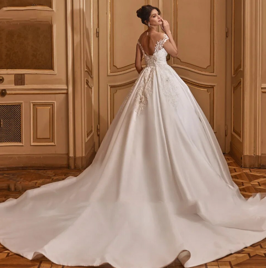 Elegante vestido de novia de vestidos de satén de satén de impresionantes apliques de encaje de faldas de novia sin cuello sin cuello