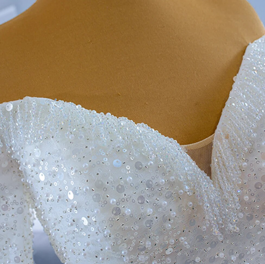 Ball Gown Princess Wedding Dresses O-Neck Long Sleeve Vestido De Novia Beaded Crystal Charming Shiny Robe De Mariee