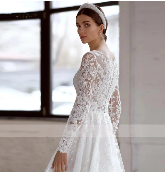 A-Line Vintage Wedding Dresses O-Neck Long Sleeve Vestido De Novia Lace Appliques Stunning Chic Robe De Mariee