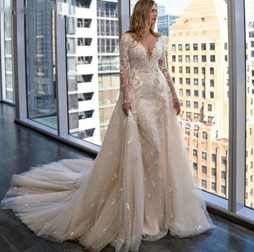 Luxo destacável 2 em 1 Vestido de noiva Pearls Sereia Bordado decote em V na rede com vestidos de botão de manga cheia de renda Robe de Marie