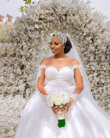 Customized Luxury Floor Length Sleeveless Tulle Puffy Big Ball Gown Off The Shoulder Wedding Dresses With Beaded Straps