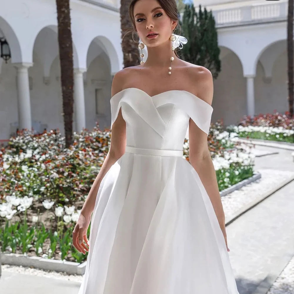 2026 Elegant Sweetheart A-Line Wedding Dresses Off The Shoulder Backless Simple Satin Bridal Gowns High Side Split Custom Made