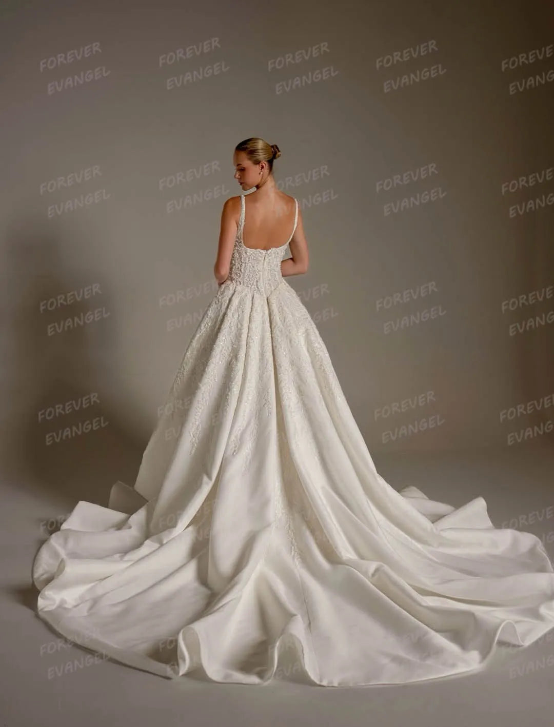 Simple Wedding Dresses Woman's Sexy A Line Sleeveless Bridal Ball Gowns Sweep Train Backless Tulle Vestidos De Novia Customized