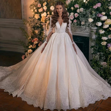Vintage A-line Wedding Dress 2026 V-Neck Long Sleeves Illusion Back Buttons Lace Applique Bride Bridal Gowns Church Vestidos