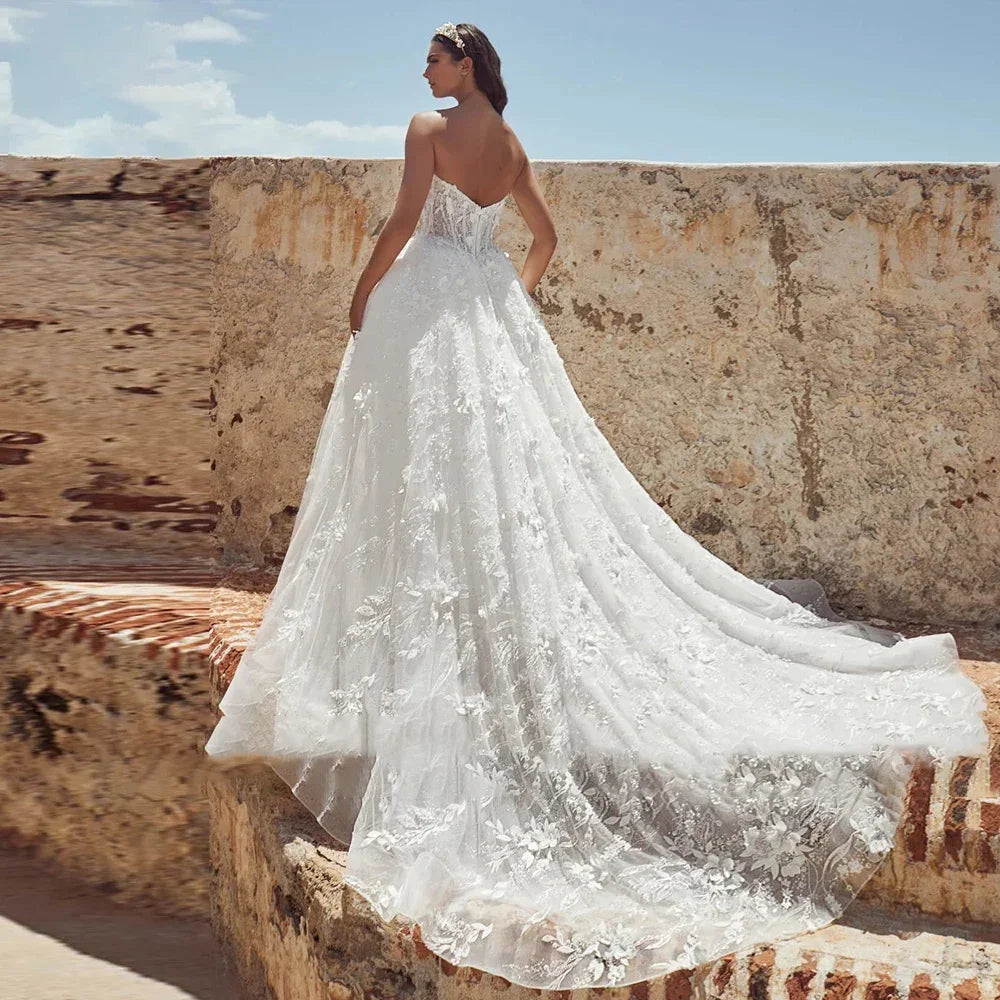 Sexy A-line Off Shoulder Wedding Dress Sweetheart Collar Sleeveless Lace Sequined Detachable Trailiing Bridal Gown