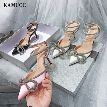 Fashion Style Glitter Hinestones Femmes Pumps Crystal Bow 9 cm Summer Lady Chaussures en cuir Génér