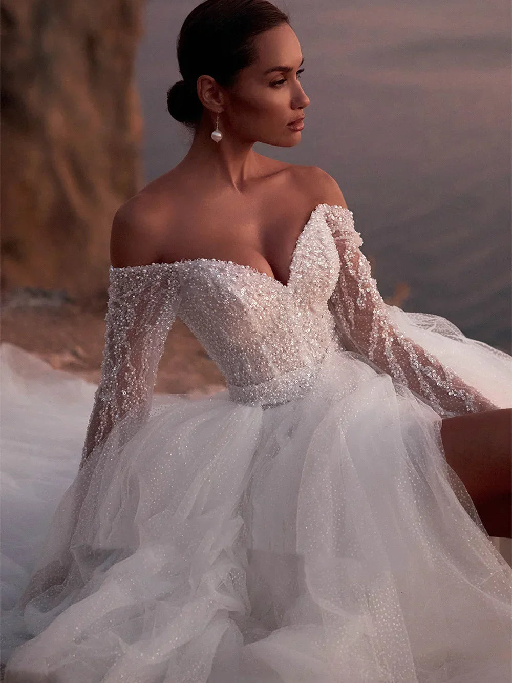 Customzied Sparkling Wedding Dresses Sweetheart Neck Long Sleeves Beading Slit Bridal Gown Robe De Mariee Vestidos De Noiva