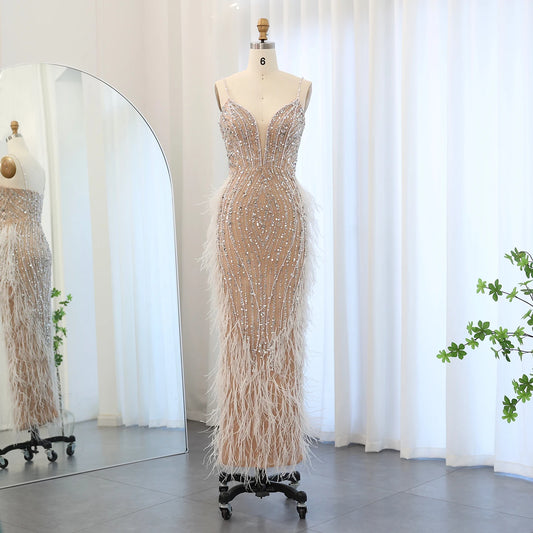 Luxury Feather White Nude Mermaid Vestido de noche con collar Spaghetti Straps Fiesta de bodas de mujeres SS185