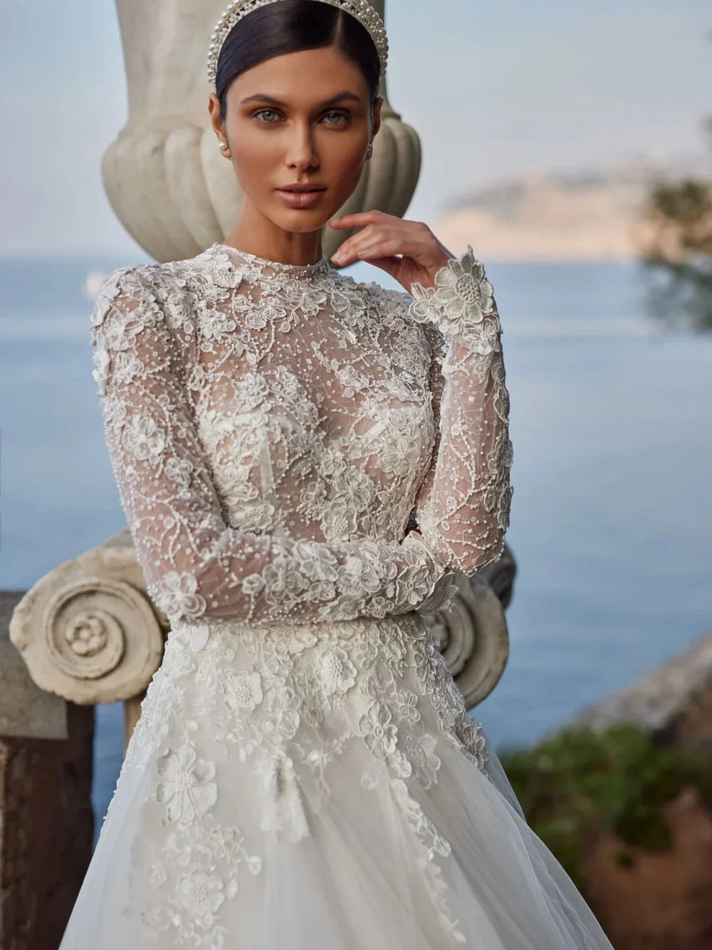 Modest High Collar Long Sleeve Wedding Dress Sparkly Sequins Appliques Bride Robe Elegant A-line Long Bridal Gown Robe De Mariée