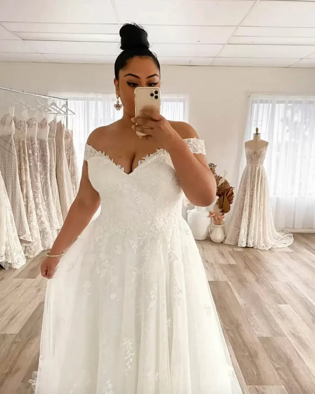 Plus size A-line off shoulder lace appliques zip back gorgeous bridal gown wedding dress – Pollyanna Events