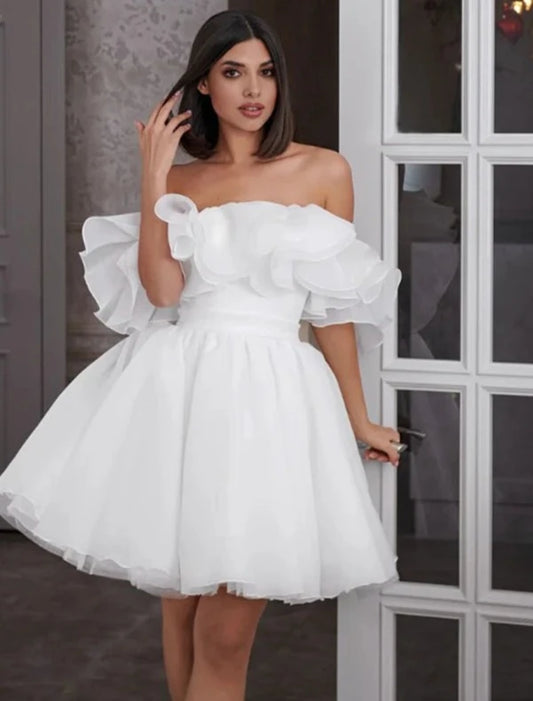 Mini-courtes robes de mariée blanches pour femmes 2024 mariée une ligne robes de mariage hors de l'épaule ceinture à volants Robe nuptiale sans manches