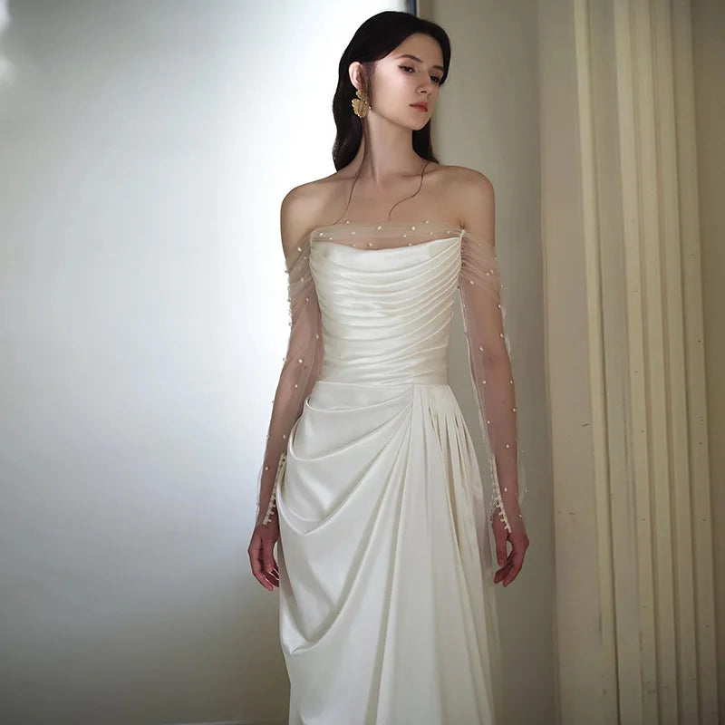 Simple A-line Wedding Dress Boat Neck Long Sleeves Pearls Satin Princess Bridal Party Gowns Boho Garden Vestidos De Noiva