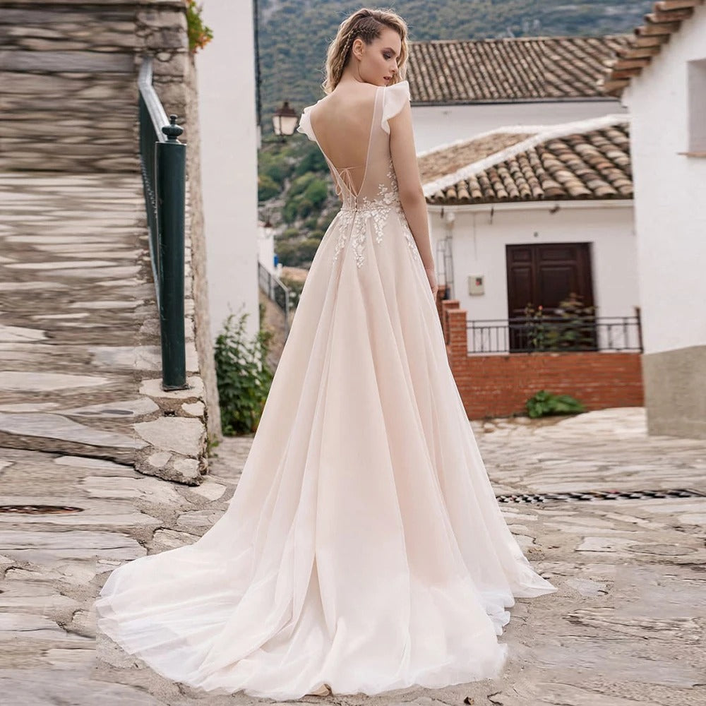 PERFECT Boho V-Neck A-Line Wedding Dresses Charming Sleeveless Open Back Lace Appliques Bridal Gowns Custom Made Robe De Mariée