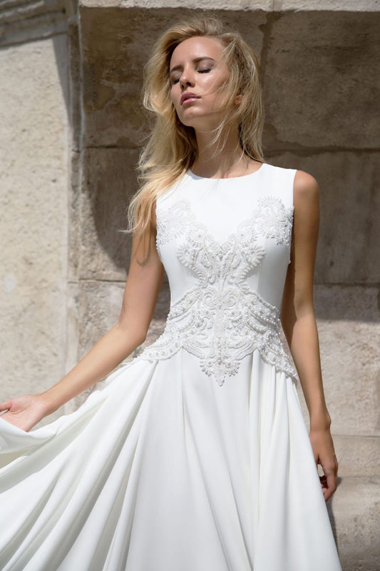 Luxury wedding dress